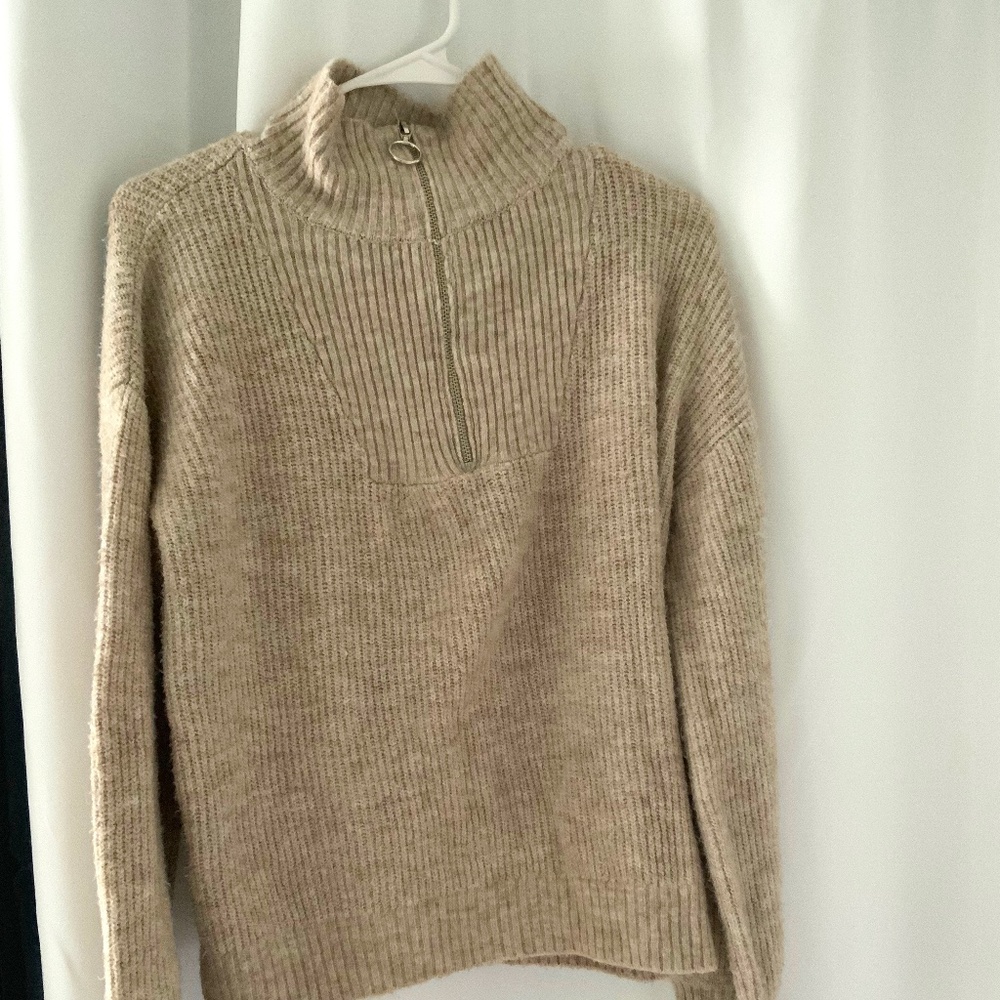 Sweater NOBO